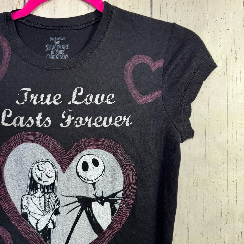 Disney Tim Burton Nightmare Before Christmas True Love Lasts Forever Tee M Goth - Picture 4 of 13